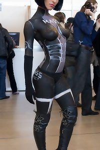 round and sultry plumper getting aroused thru passionate fingering