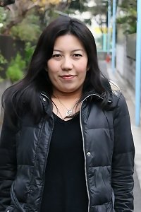 chubby girl pleasuring herself with a dildo